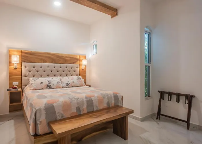 Luxury Golf 5-bedroom Retreat In * Playa del Carmen