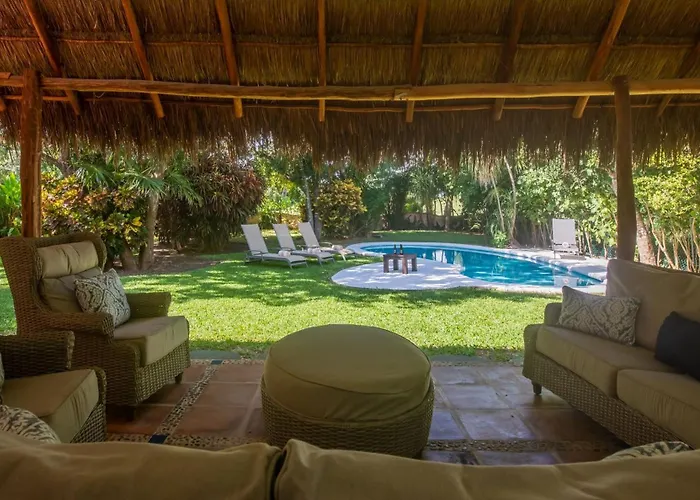 Luxury Golf 5-bedroom Retreat In Villa Playa del Carmen