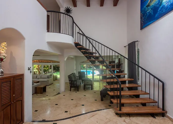 Luxury Golf 5-bedroom Retreat In * Playa del Carmen