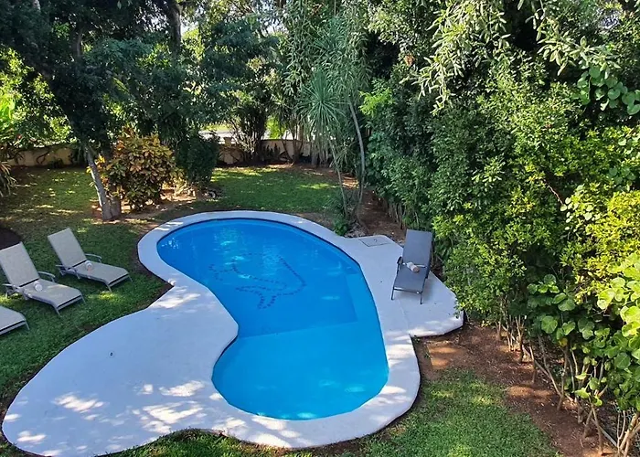 Villa Luxury Golf 5-bedroom Retreat In