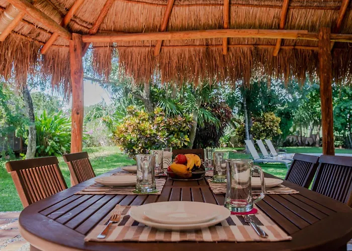 Luxury Golf 5-bedroom Retreat In Villa